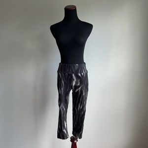 Marika - Mid-Calf Capri Workout Leggings - BNWOT